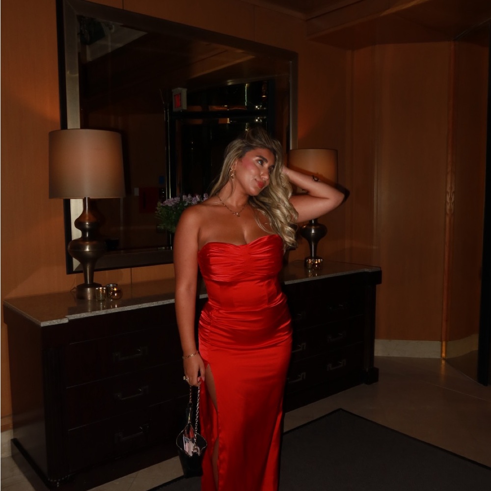 Elegant Red Maxi Dress